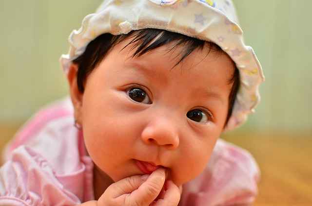 Czy agencje marketingowe robią projekty graficzne – oferta i proces